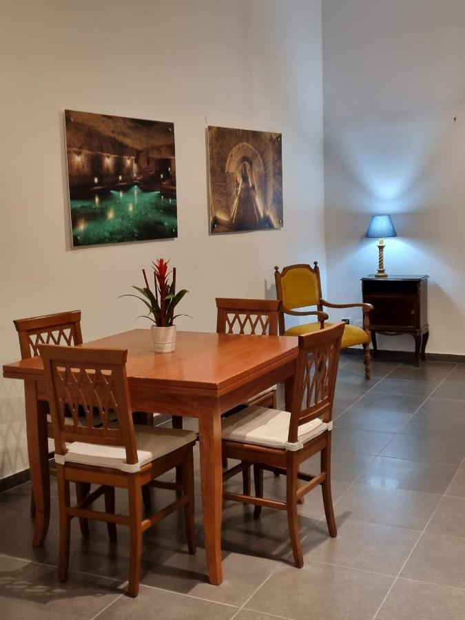 Apartamento Napoli Sottosopra Chiaia Habitación foto