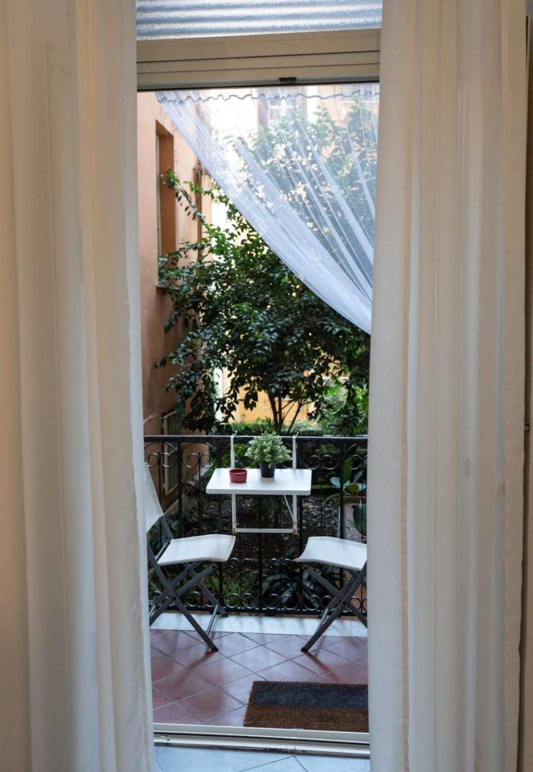 Apartamento Napoli Sottosopra Chiaia Exterior foto
